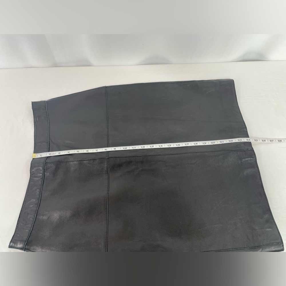 Isaac Mizrahi for Target Genuine Leather Skirt 10 Black Pencil Knee Length - Picture 9 of 10